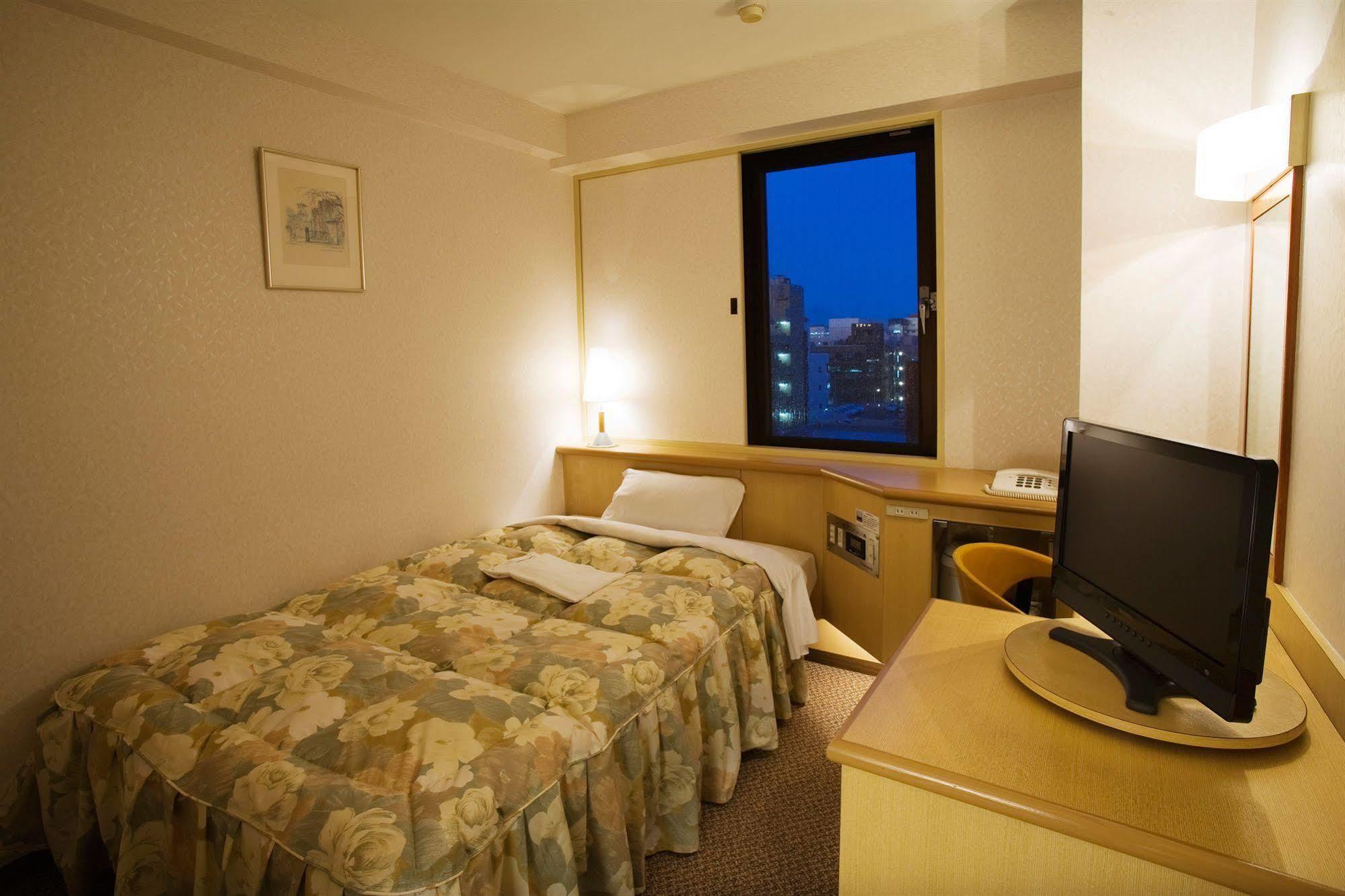 Toyo Hotel Fukuoka  Exterior foto